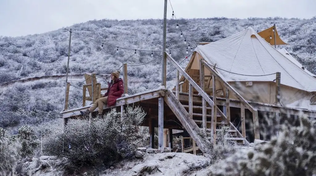 Domo geodésico de glamping integrado en la naturaleza de Argentina, Argentina
