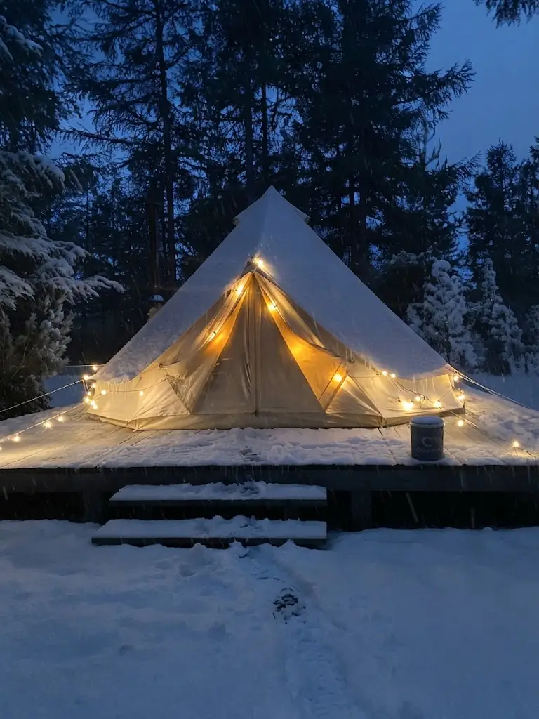 Domo geodésico de glamping integrado en la naturaleza de Argentina, Argentina